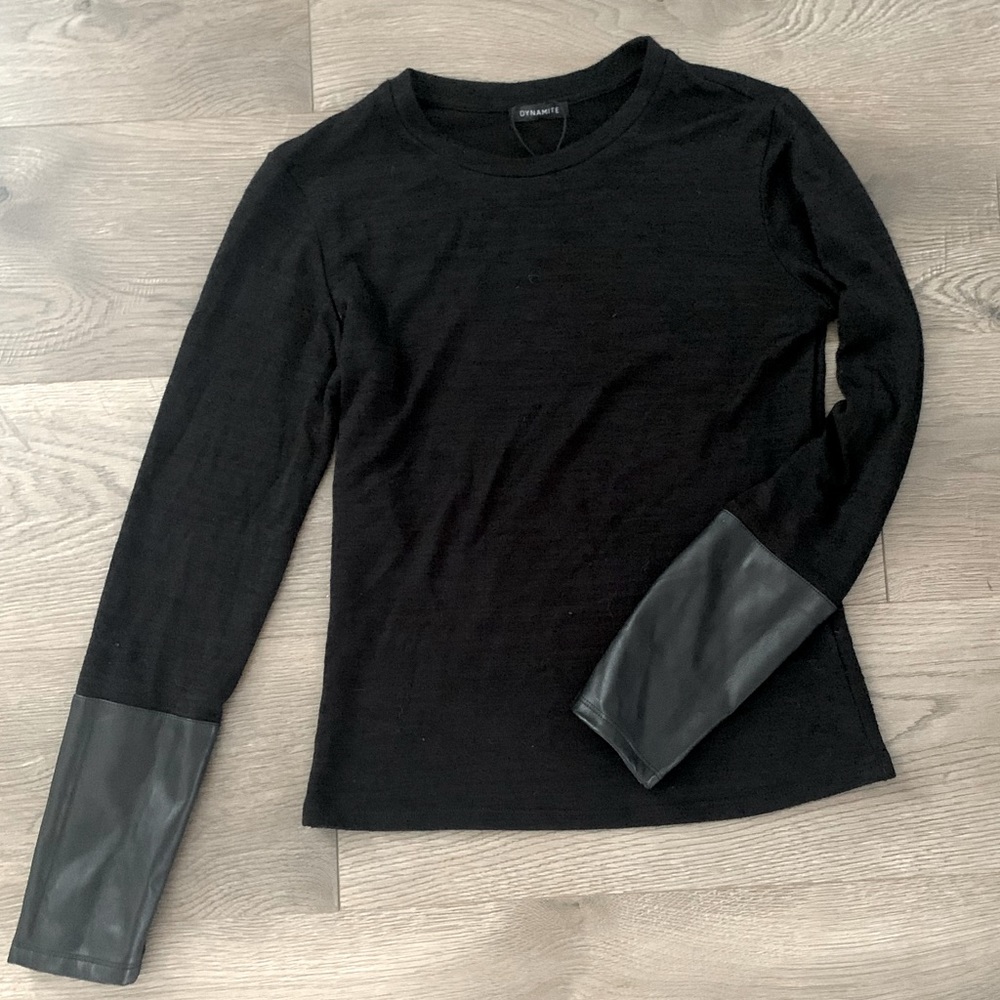 Long sleeve top
